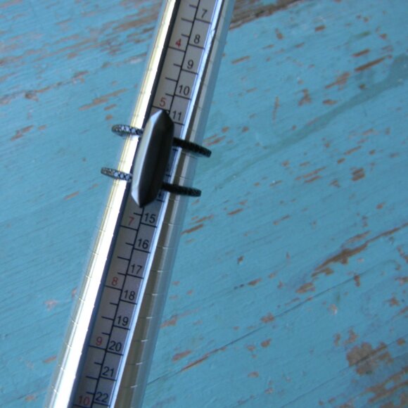 Kendra Scott Avante Garden Abra Ring BLACK DOUBLE BAND SZ 5.5-6 - Picture 5 of 5